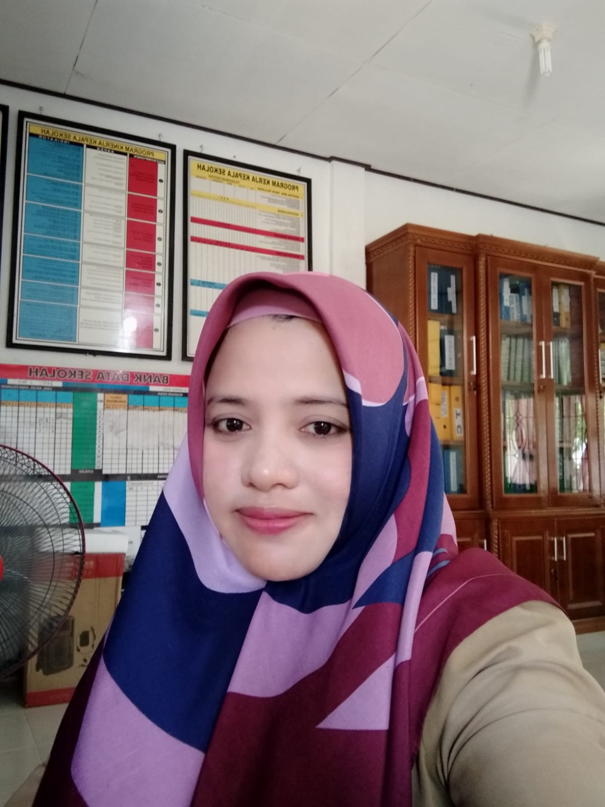 <center>PUSTAKAWAN<br>Srimayana, S.IP<br>000</center>